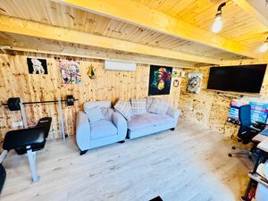 Photo 27- click for photo gallery